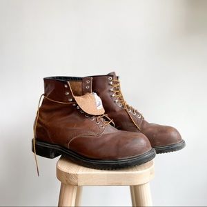 Red Wing Boots 2233